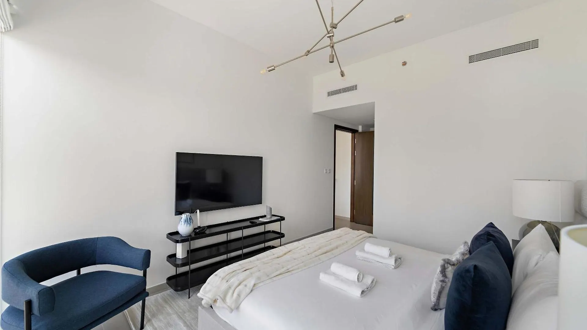 Apartment Silkhaus Serene 1Br At Boulevard Heights In Downtown Dubai United Arab Emirates
